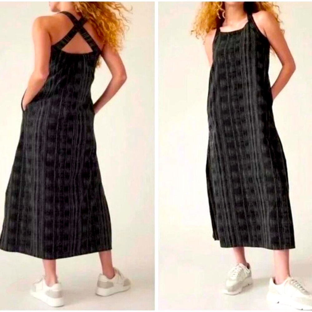 Athleta Arrival Dress Amara Stripe Black/White size XL